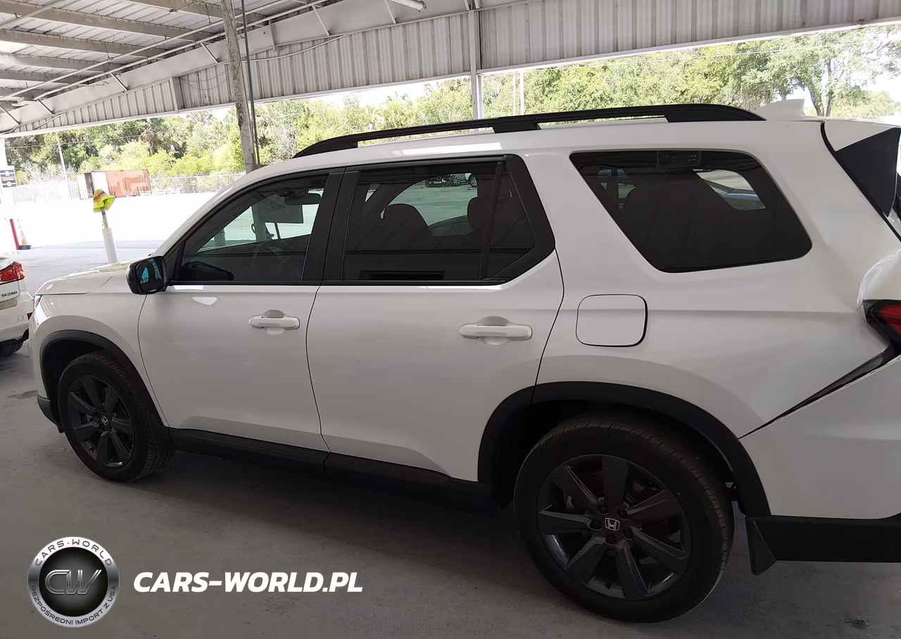 2025 Honda Pilot Sport VIN:5FNYG2H35SB008706 - 15