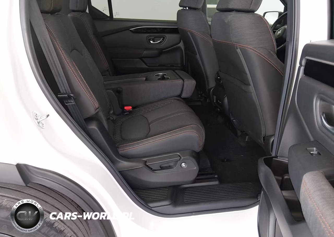 2025 Honda Pilot Sport VIN:5FNYG2H35SB008706 - 8