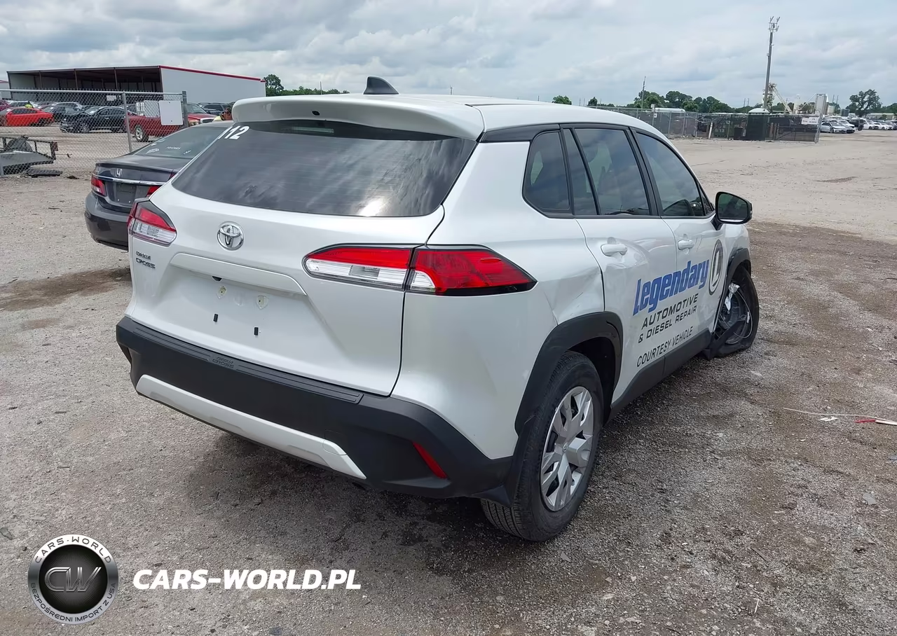 2025 Toyota Corolla Cross L VIN:7MUAAAAG1SV119510 - 4