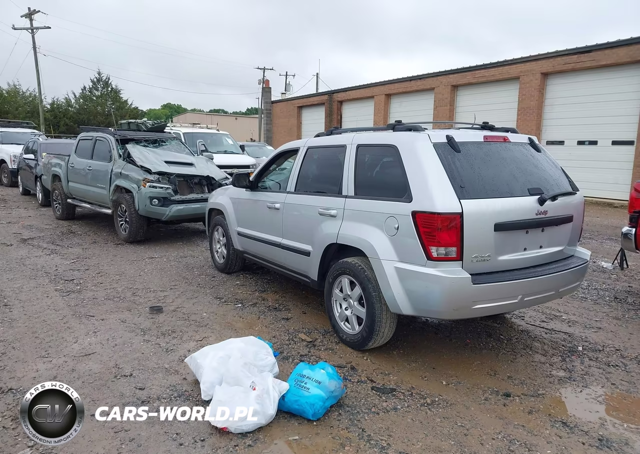 2008 Jeep Grand Cherokee Laredo VIN:1J8GR48K98C194676 - 3