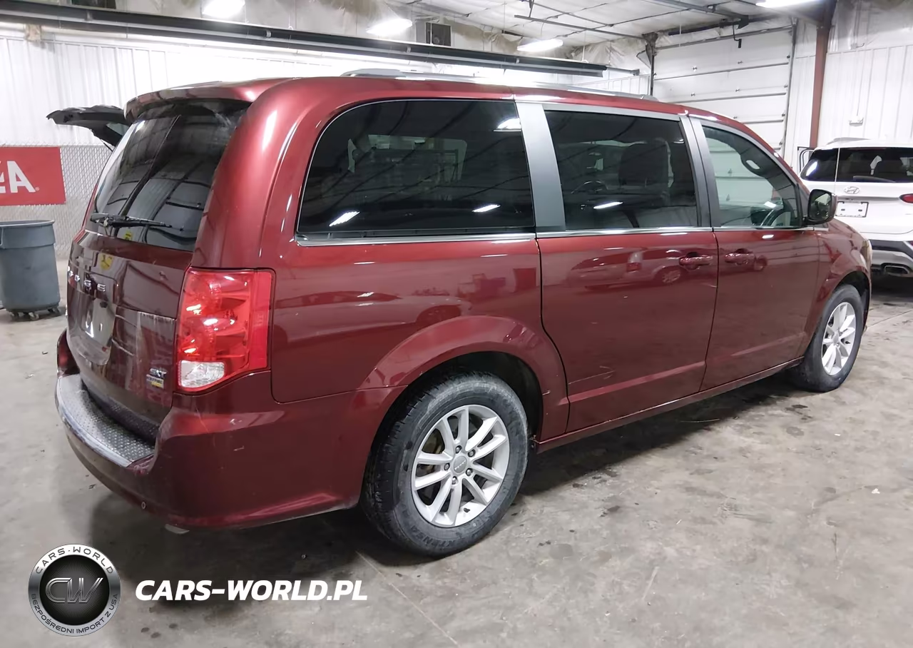 2019 Dodge Grand Caravan Sxt VIN:2C4RDGCG4KR689563 - 4
