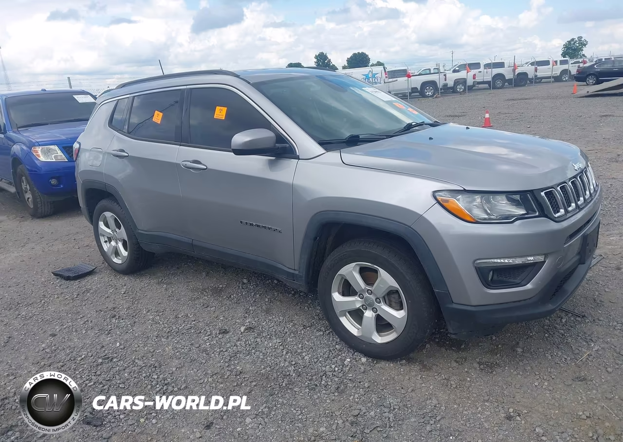 2018 Jeep Compass Latitude 4X4 – zdjęcie 1 z 12