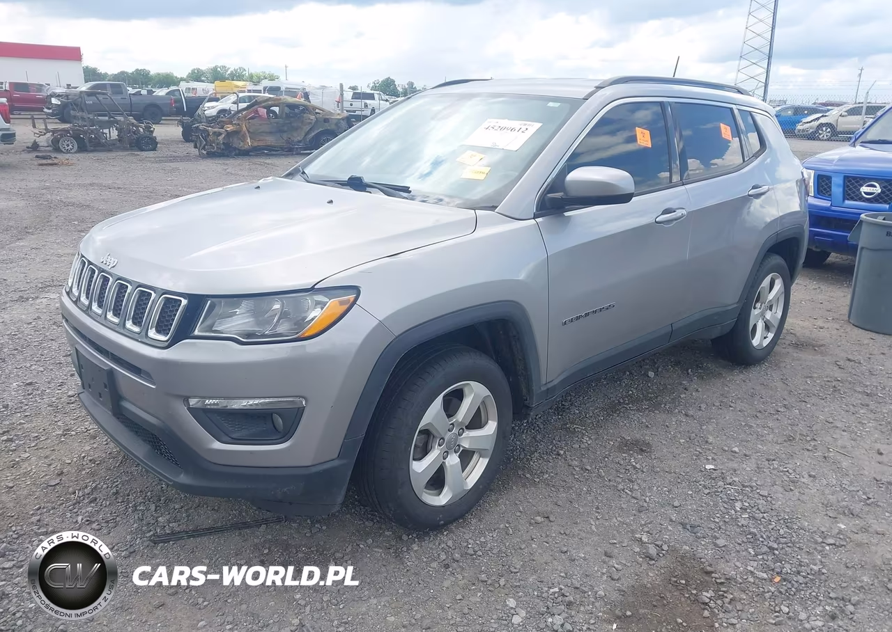 2018 Jeep Compass Latitude 4X4 VIN:3C4NJDBB6JT256589 - 2