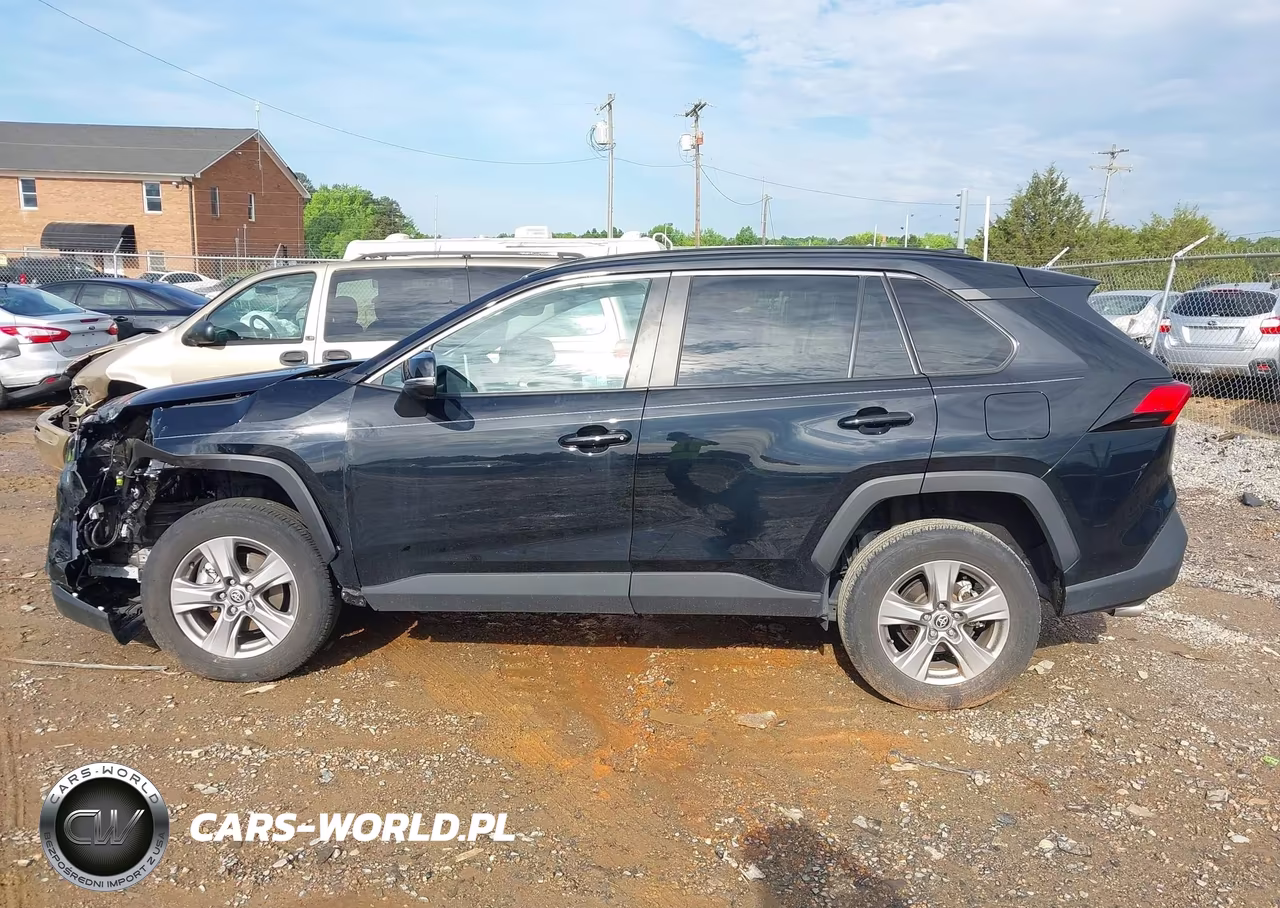 2023 Toyota Rav4 Xle VIN:2T3W1RFV8PC251936 - 14