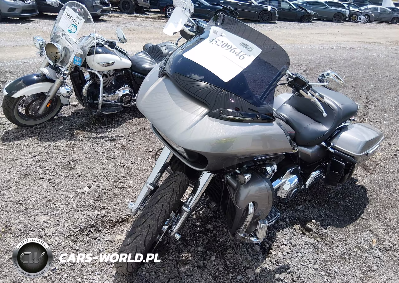 2017 Harley-Davidson Fltru VIN:1HD1KGD15HB686903 - 5