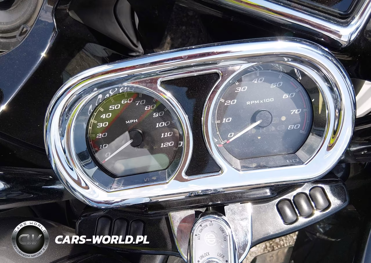 2017 Harley-Davidson Fltru VIN:1HD1KGD15HB686903 - 7