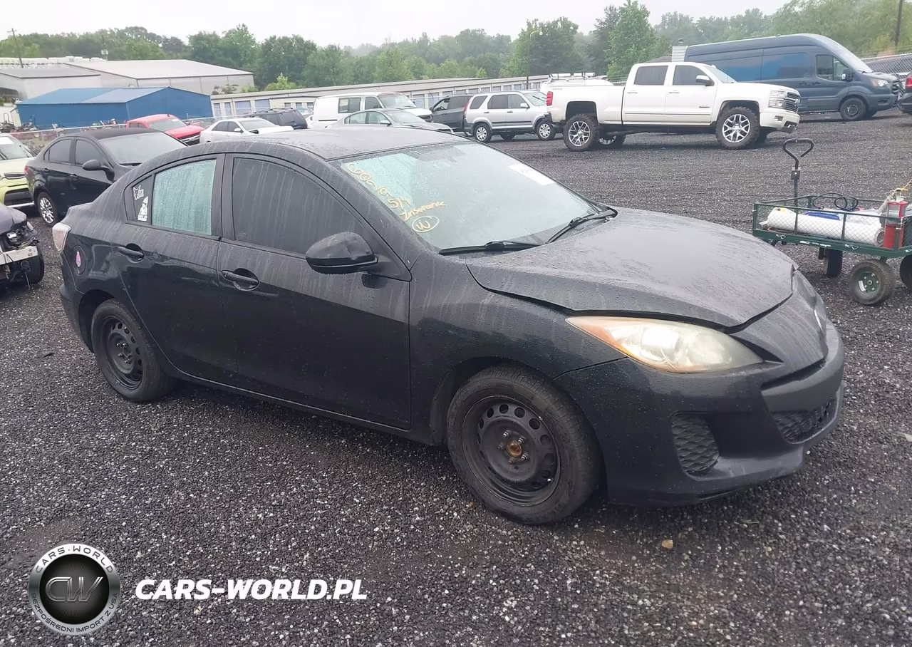 2013 Mazda Mazda3 I Sv – zdjęcie 1 z 11