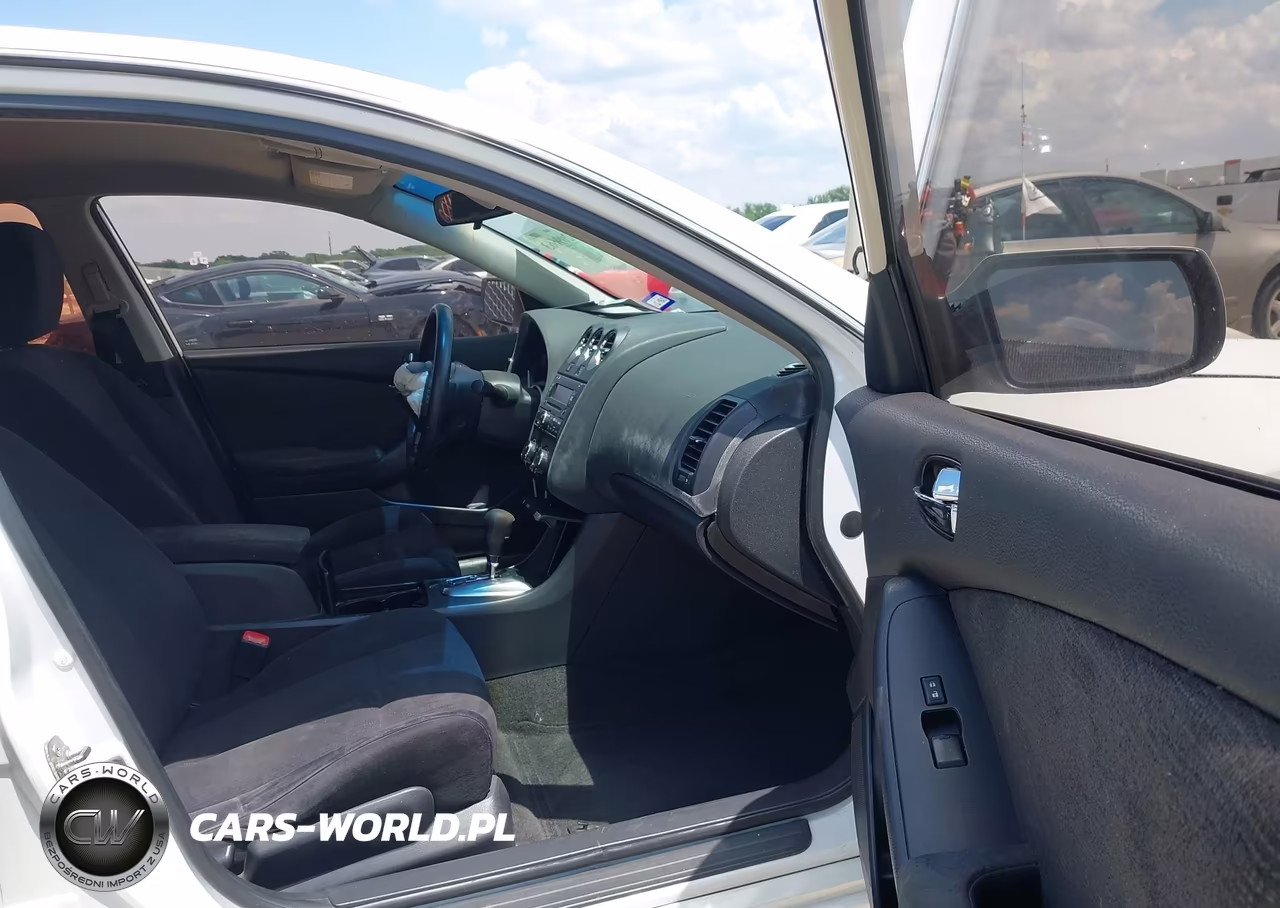 2012 Nissan Altima 2.5 S VIN:1N4AL2AP4CN484383 - 5