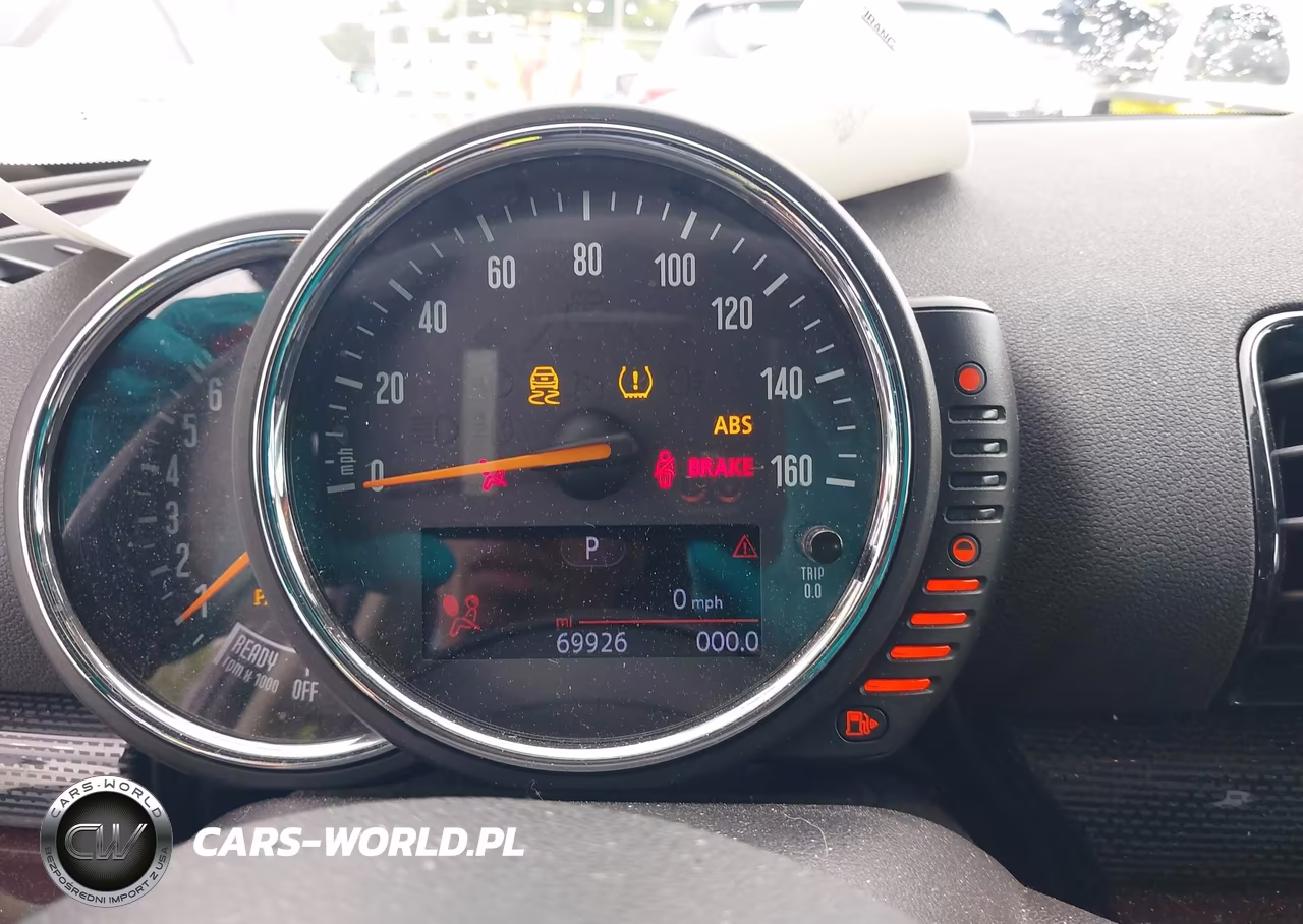 2017 Mini Clubman Cooper VIN:WMWLN5C33H2E33121 - 7