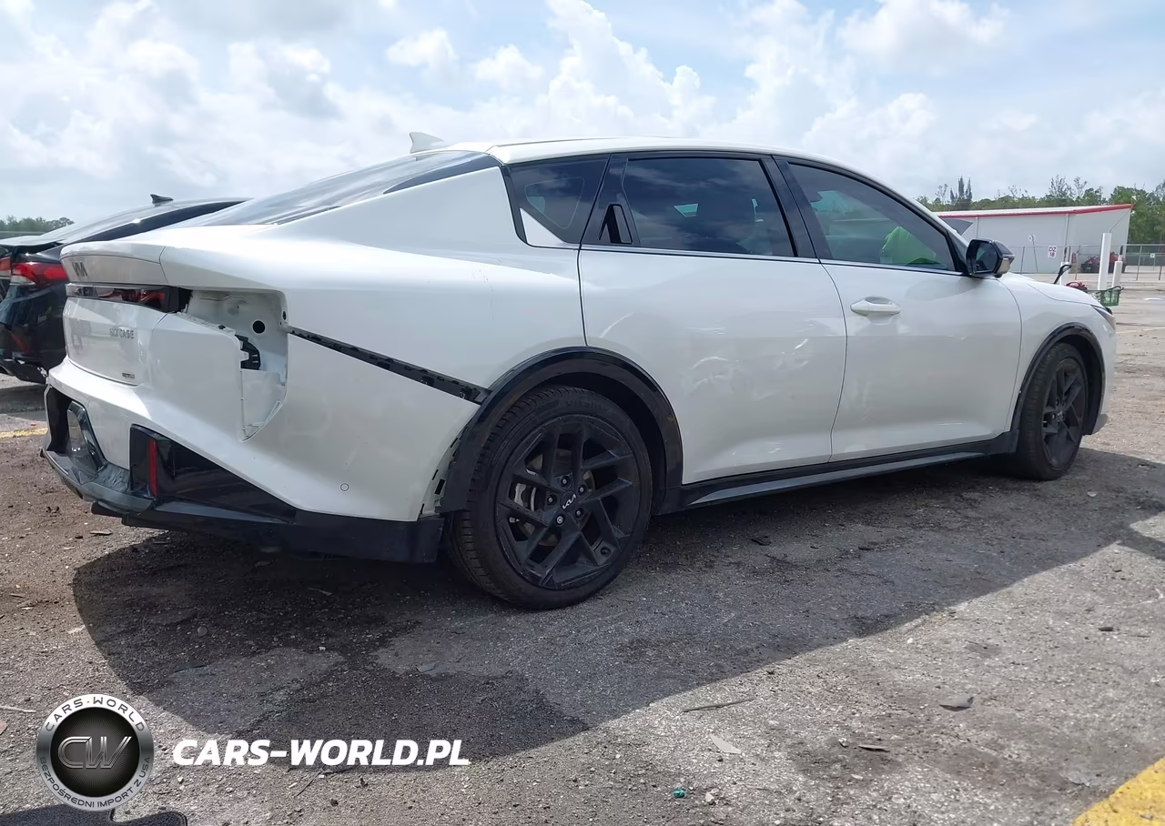 2025 Kia K4 Gt-Line Turbo VIN:3KPFW4DC6SE118844 - 4