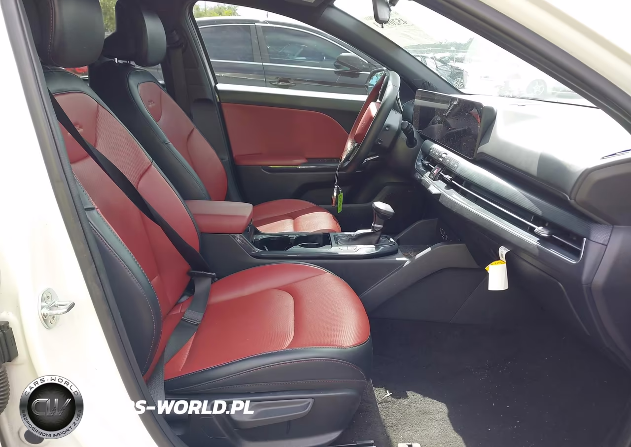 2025 Kia K4 Gt-Line Turbo VIN:3KPFW4DC6SE118844 - 5