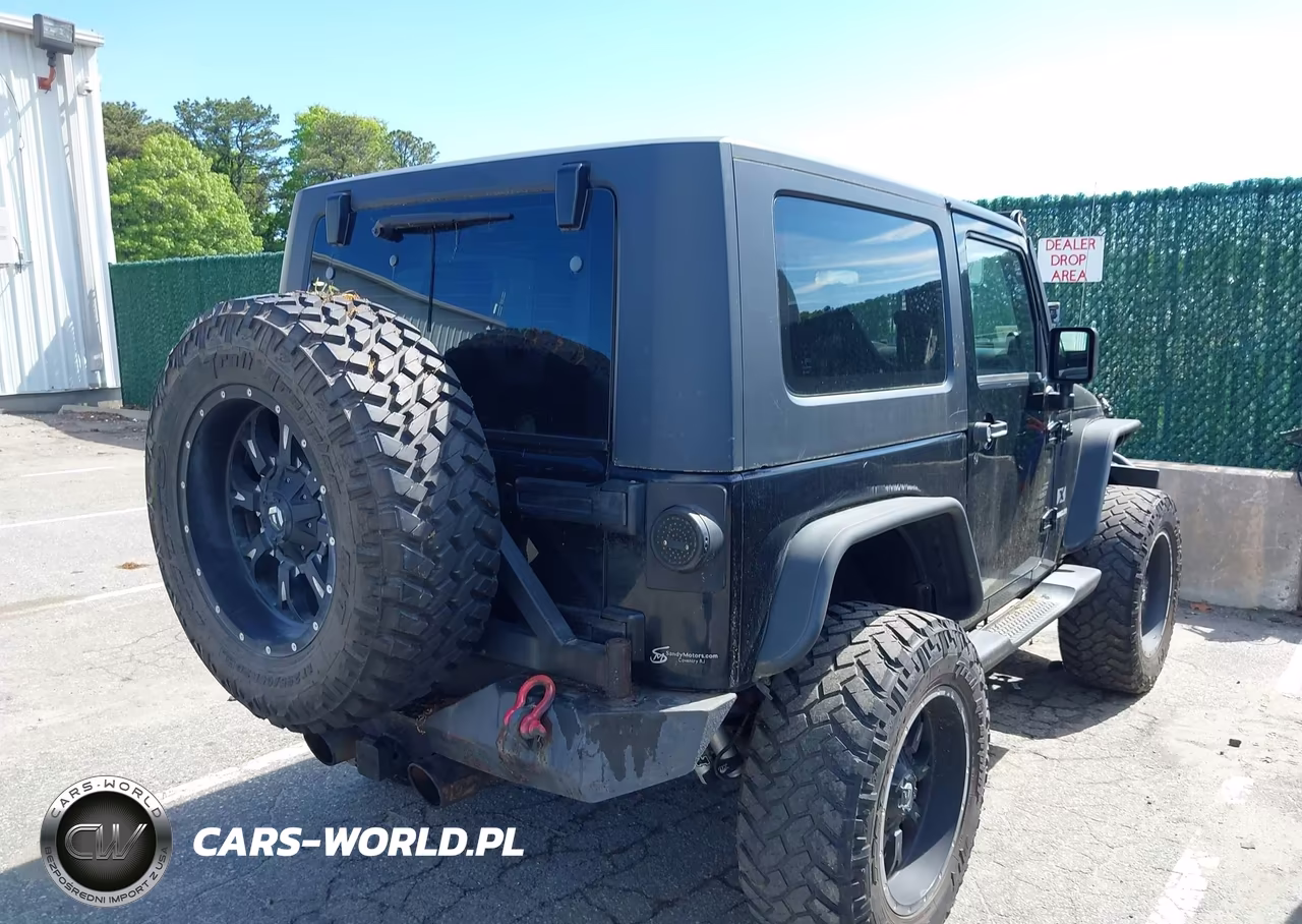 2008 Jeep Wrangler X VIN:1J4FA241X8L642431 - 4