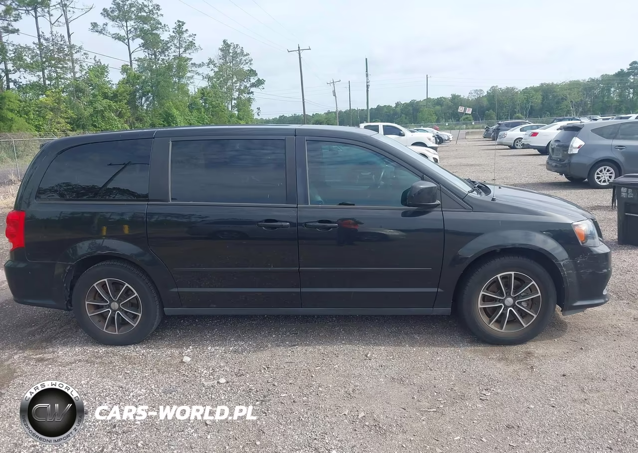 2016 Dodge Grand Caravan R-T VIN:2C4RDGEG3GR236832 - 13