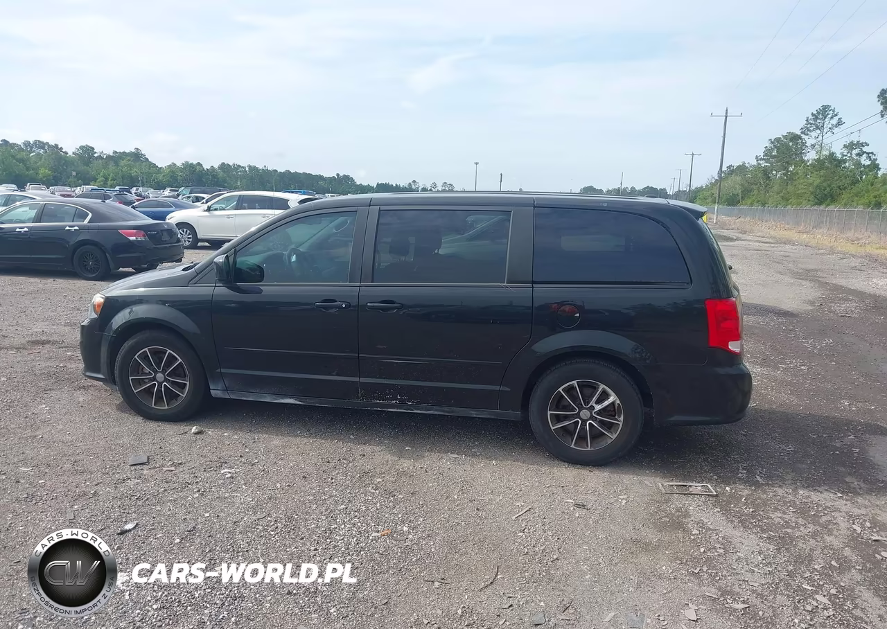 2016 Dodge Grand Caravan R-T VIN:2C4RDGEG3GR236832 - 14