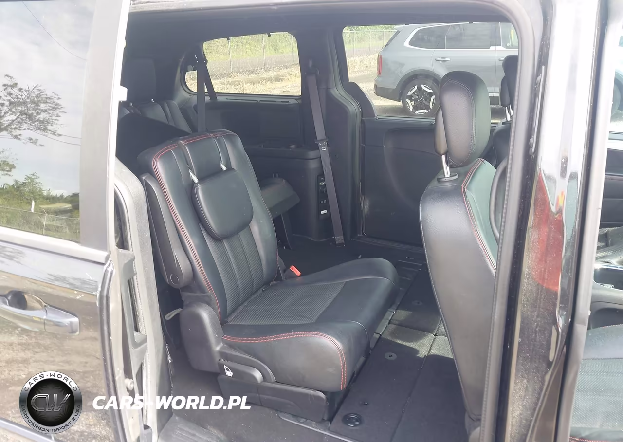 2016 Dodge Grand Caravan R-T VIN:2C4RDGEG3GR236832 - 8