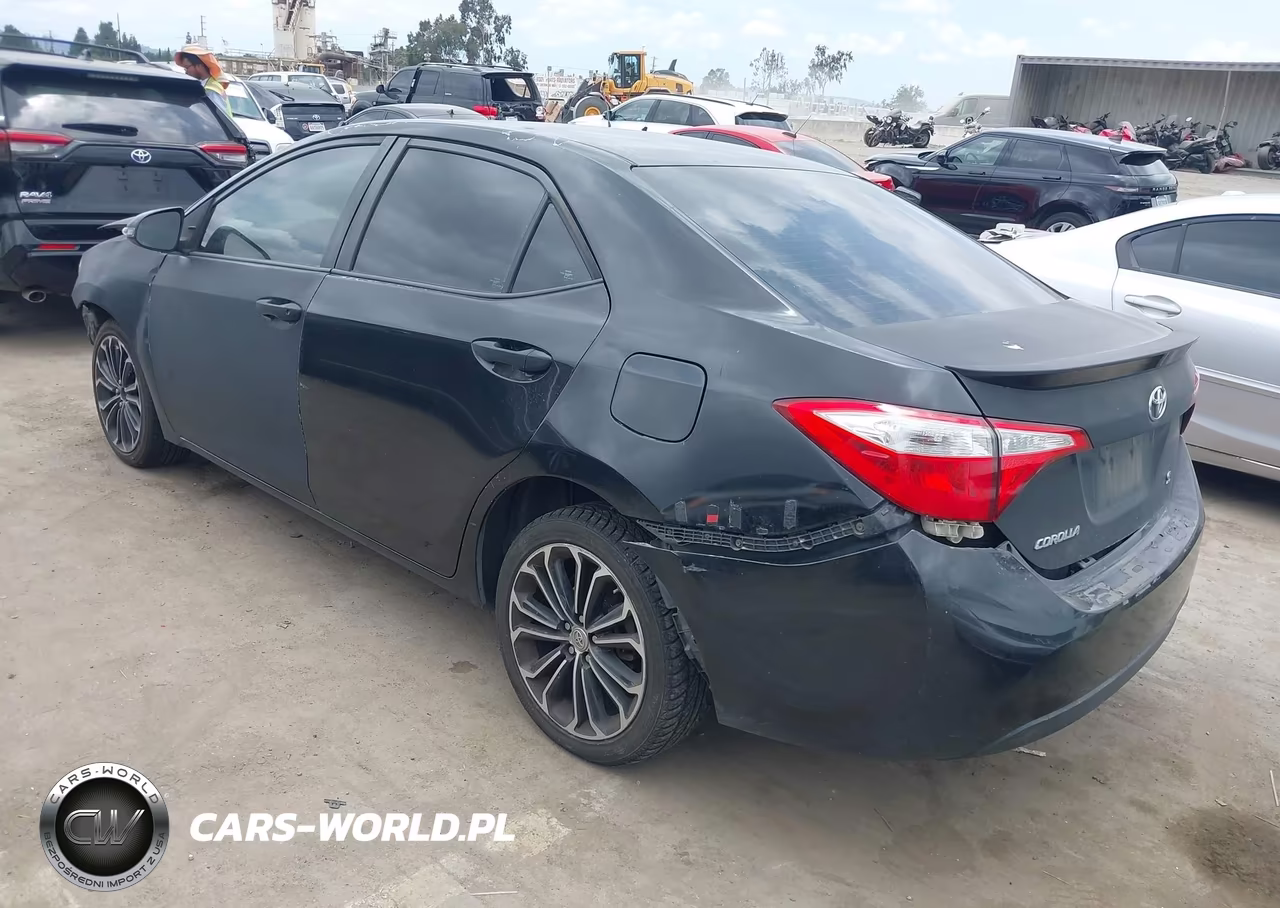 2015 Toyota Corolla S Plus VIN:5YFBURHE0FP334125 - 3