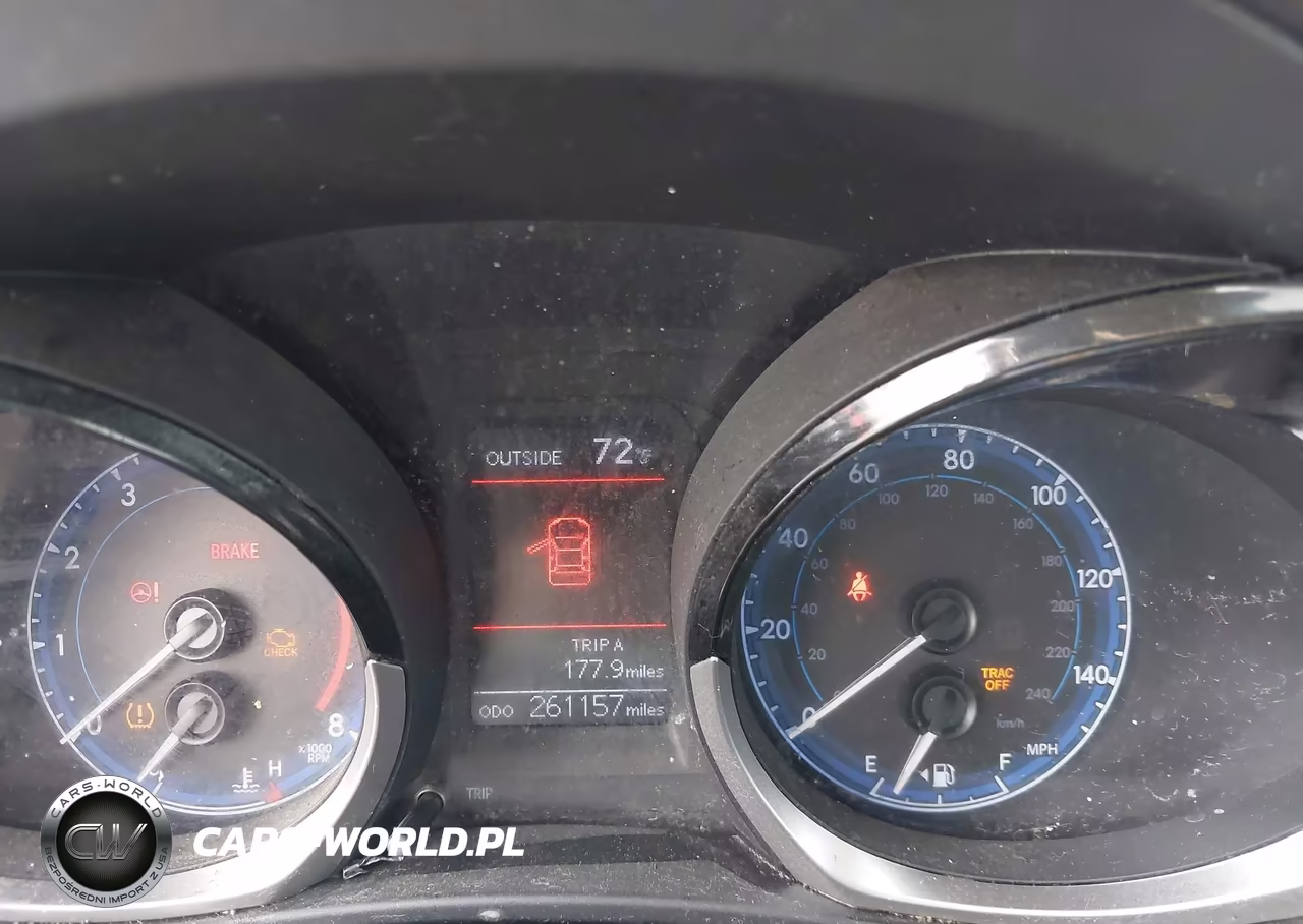 2015 Toyota Corolla S Plus VIN:5YFBURHE0FP334125 - 7