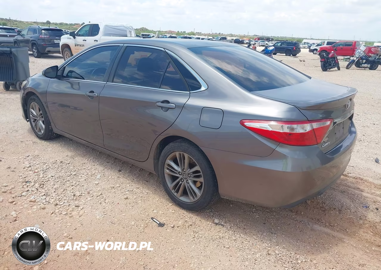 2017 Toyota Camry Se VIN:4T1BF1FK2HU783005 - 3