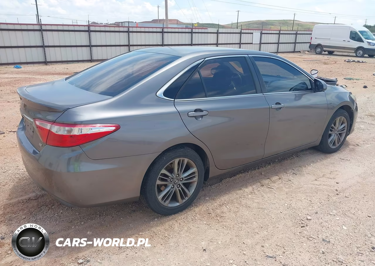 2017 Toyota Camry Se VIN:4T1BF1FK2HU783005 - 4