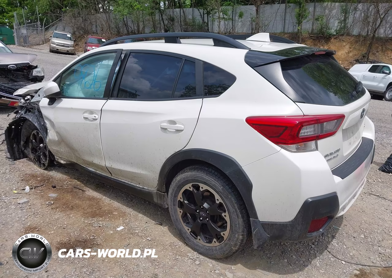 2021 Subaru Crosstrek Premium VIN:JF2GTAPC5M8345738 - 3