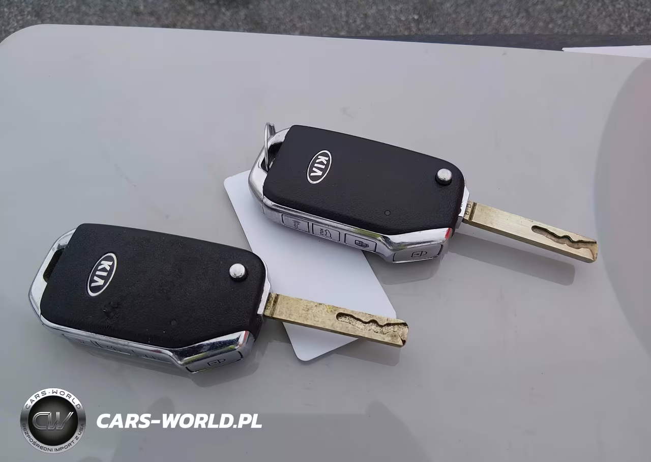 2020 Kia Soul X-Line VIN:KNDJ23AU8L7105589 - 11