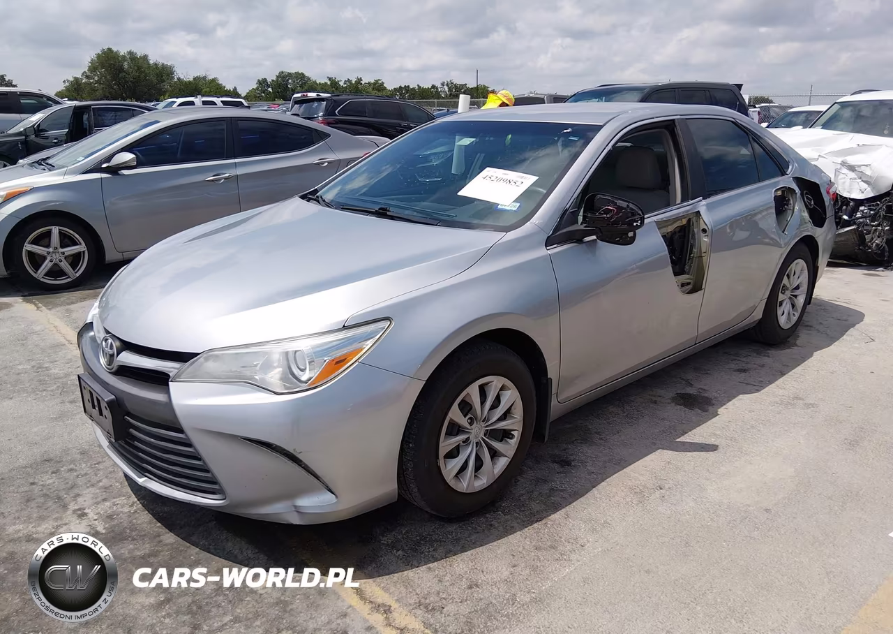 2015 Toyota Camry Le VIN:4T4BF1FK3FR510111 - 2
