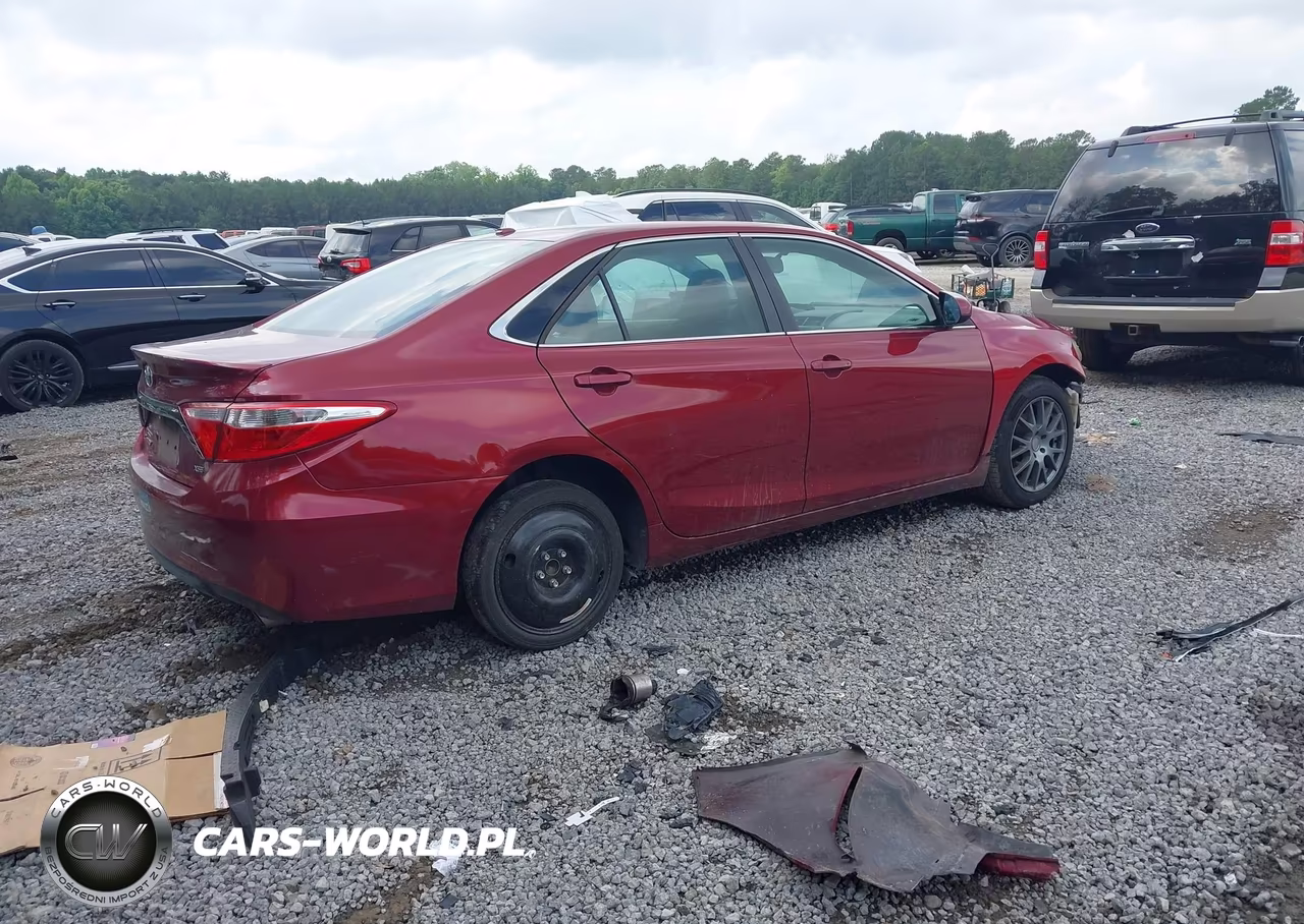 2017 Toyota Camry Xse VIN:4T1BF1FKXHU763830 - 4