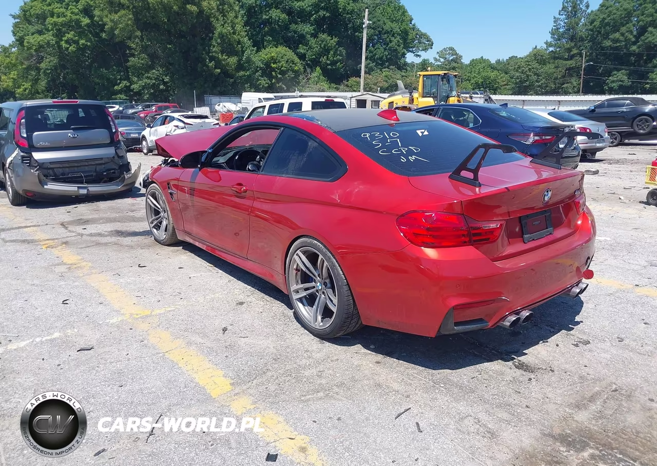 2015 BMW M4 VIN:WBS3R9C58FK329310 - 3