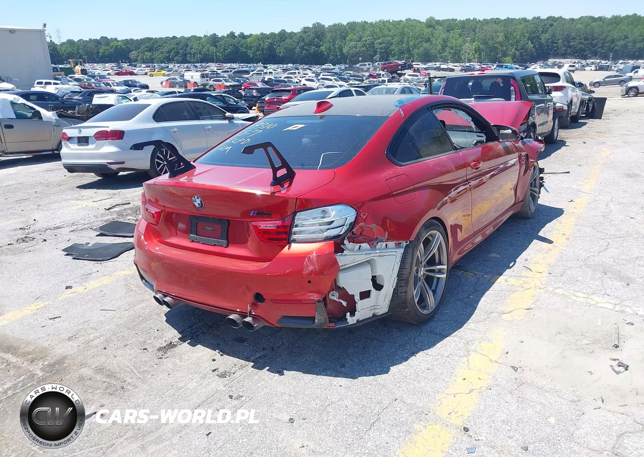 2015 BMW M4 VIN:WBS3R9C58FK329310 - 4