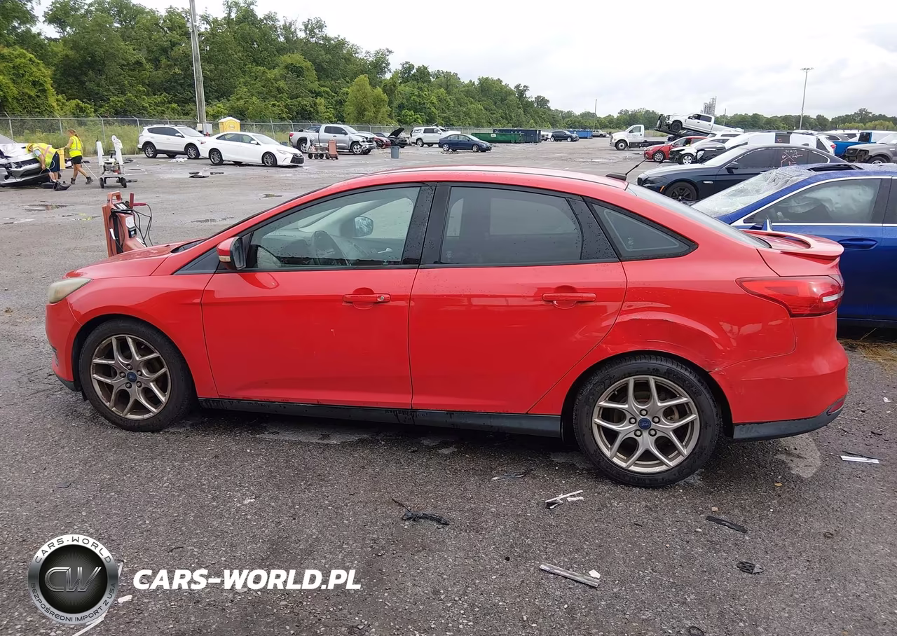 2015 Ford Focus Se VIN:1FADP3F20FL302439 - 14