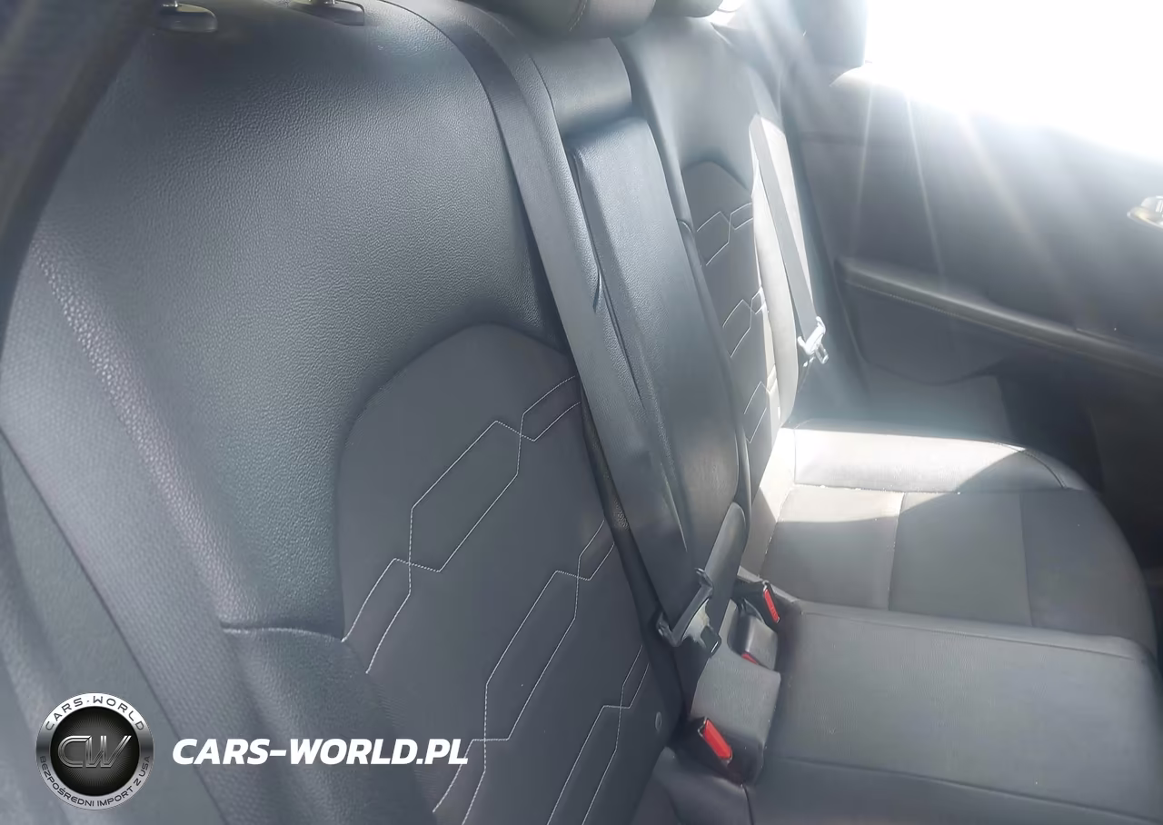 2021 Kia Forte Gt-Line VIN:3KPF34AD0ME351921 - 8