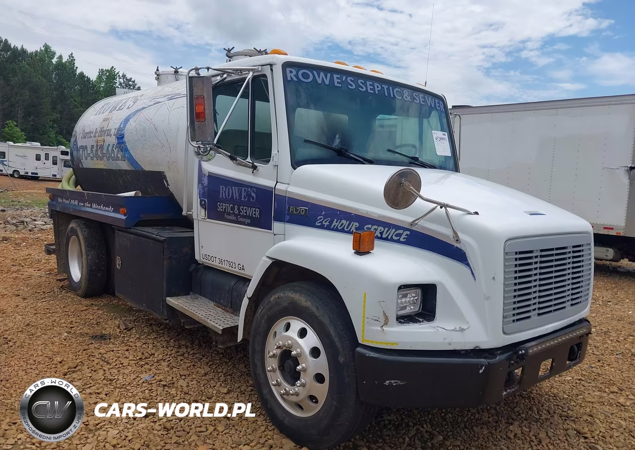 2001 Freightliner Medium Conventional Fl70