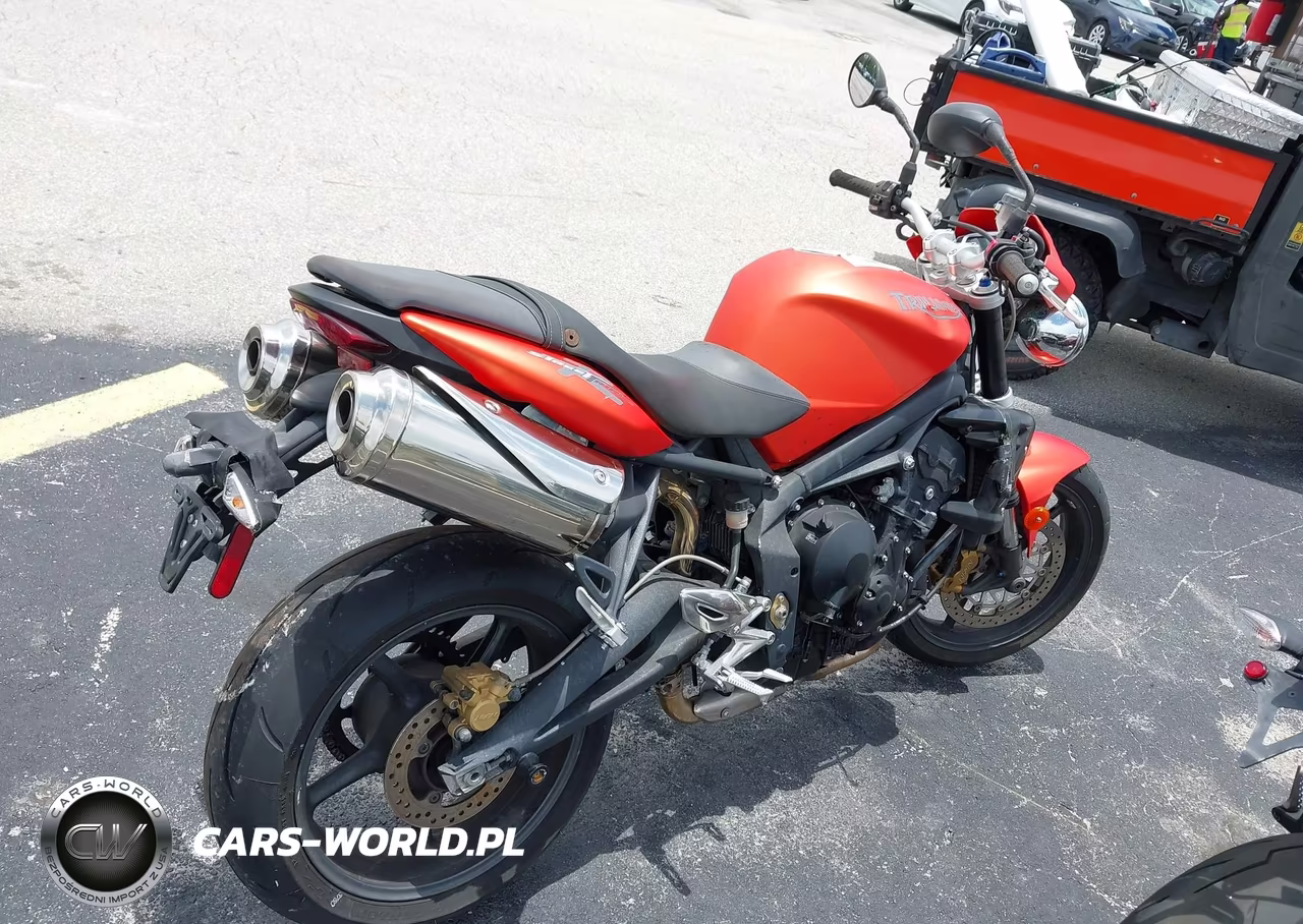 2010 Triumph Motorcycle Street Triple R VIN:SMTD02NE3AJ425260 - 4