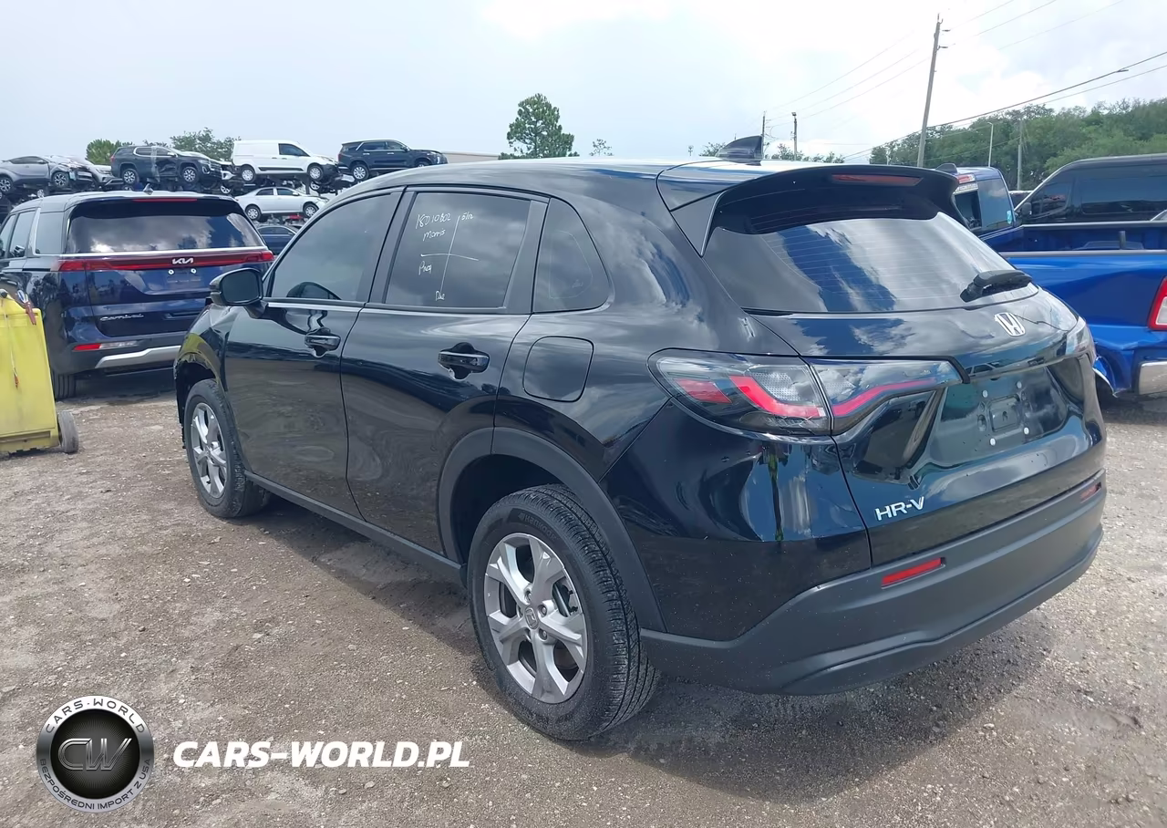 2025 Honda Hr-V 2Wd Lx VIN:3CZRZ1H36SM752457 - 3