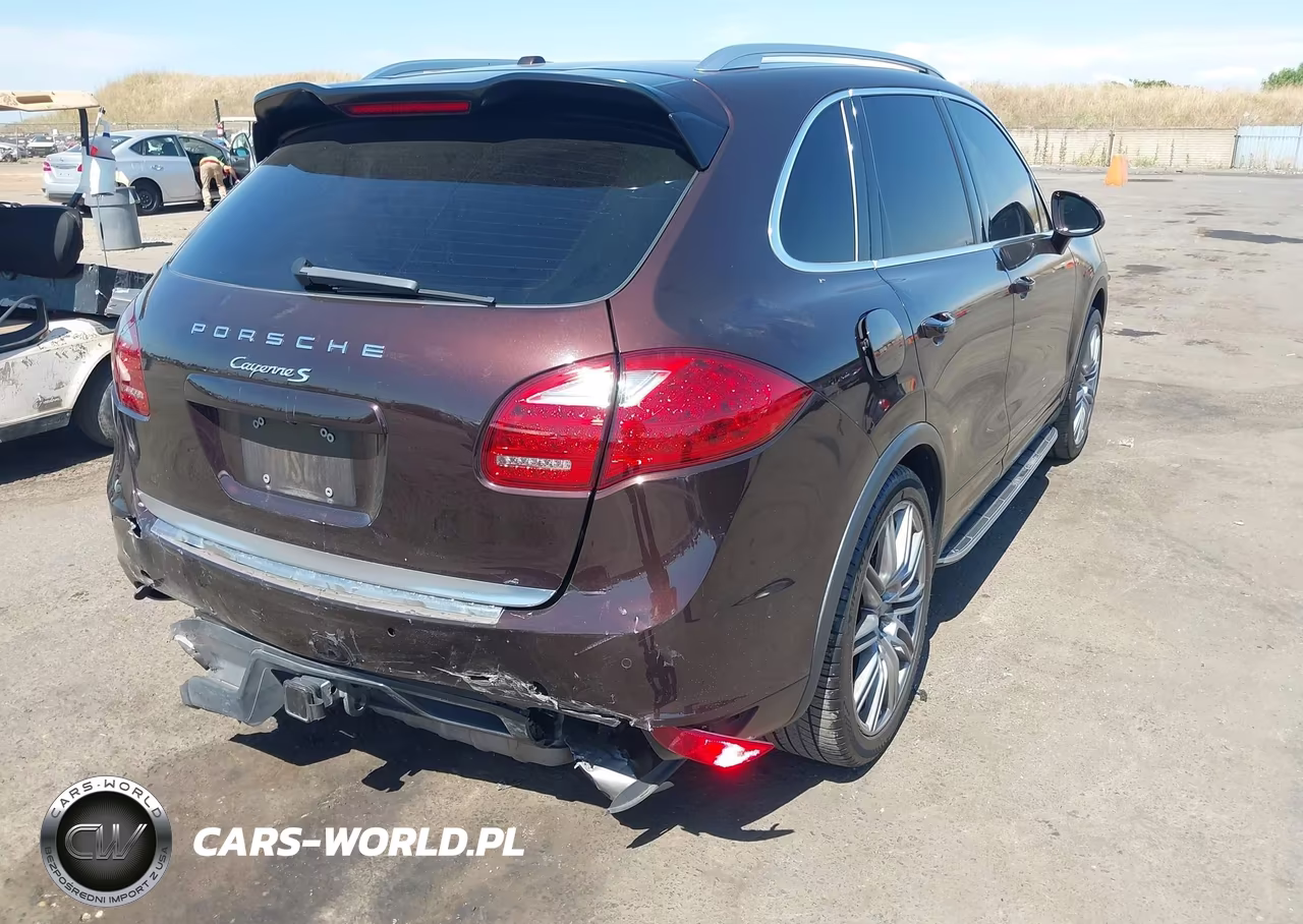 2014 Porsche Cayenne S VIN:WP1AB2A25ELA56319 - 4