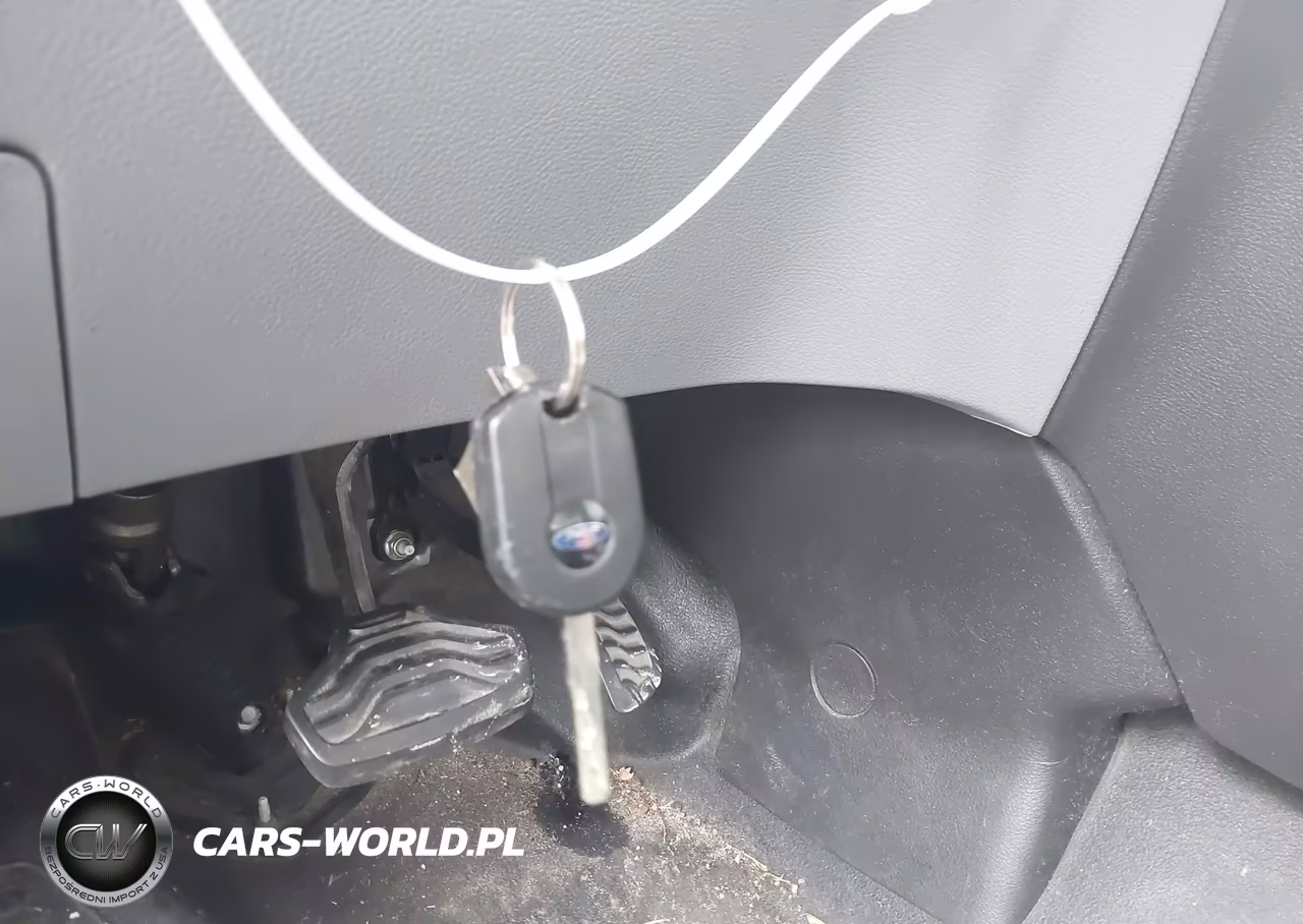 2019 Ford Transit-150 VIN:1FTYE9ZM9KKB10664 - 11