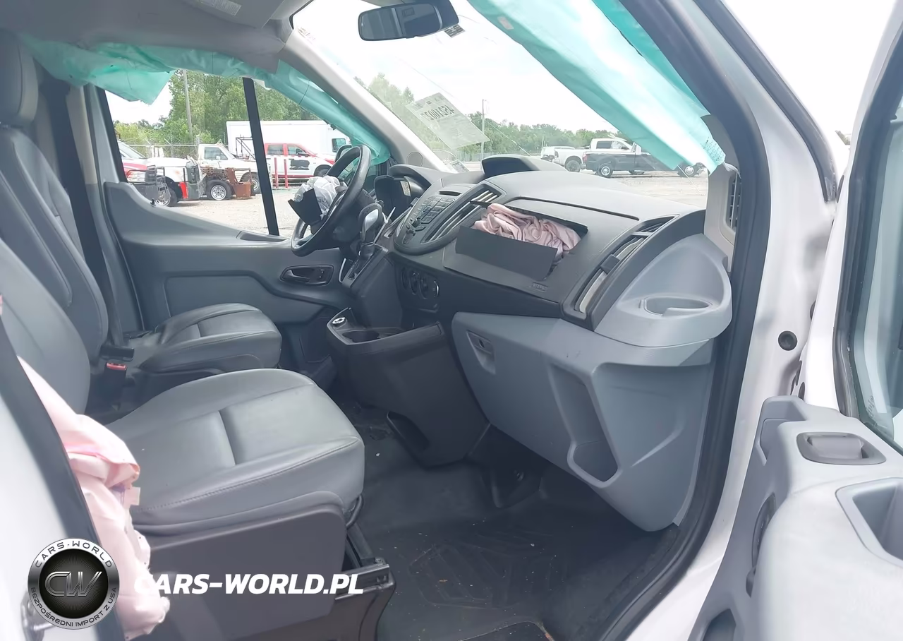 2019 Ford Transit-150 VIN:1FTYE9ZM9KKB10664 - 5