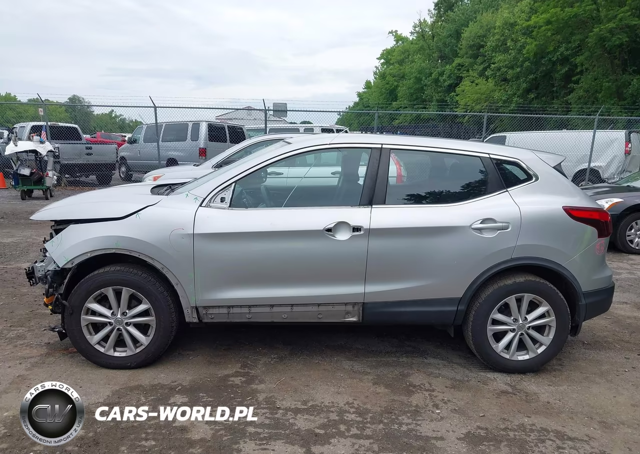 2017 Nissan Rogue Sport S VIN:JN1BJ1CR1HW122660 - 15