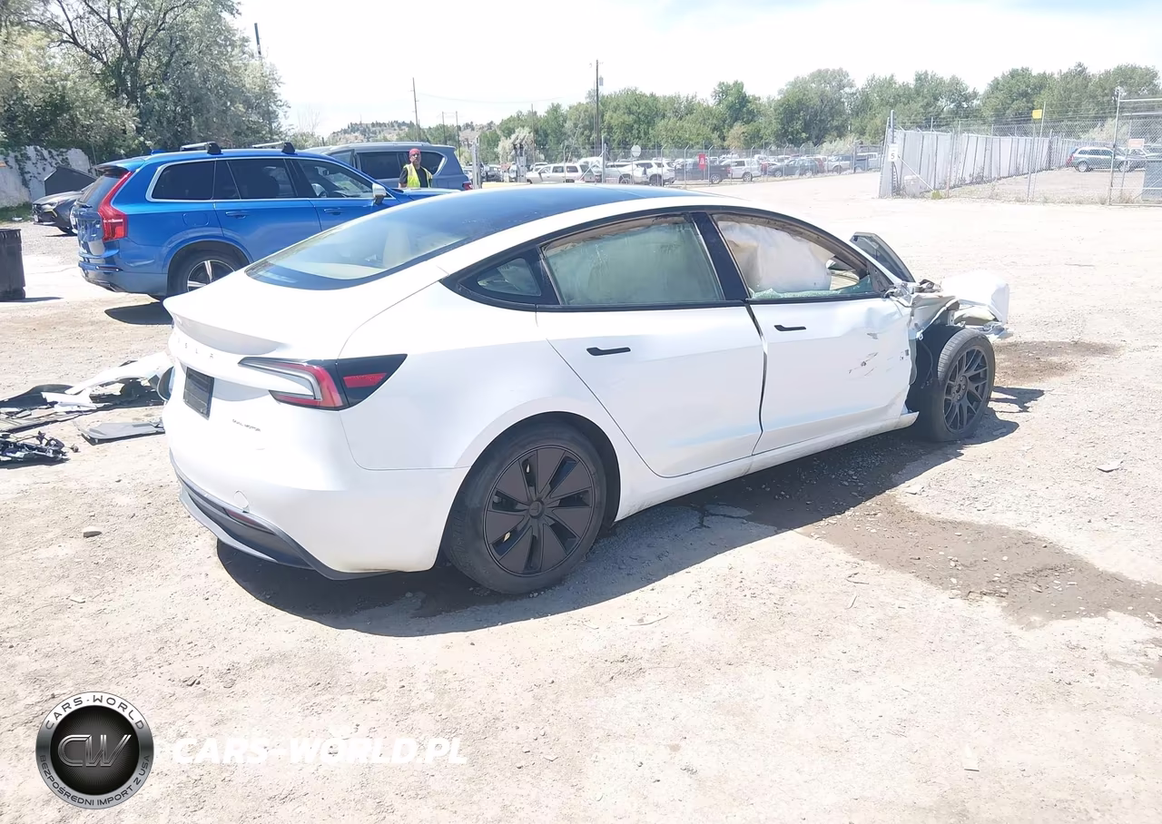 2025 Tesla Model 3 Long Range All-Wheel Drive VIN:5YJ3E1EBXSF021523 - 4