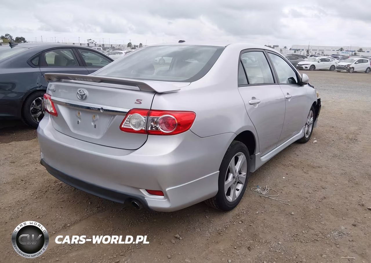 2012 Toyota Corolla S VIN:2T1BU4EE7CC895330 - 4