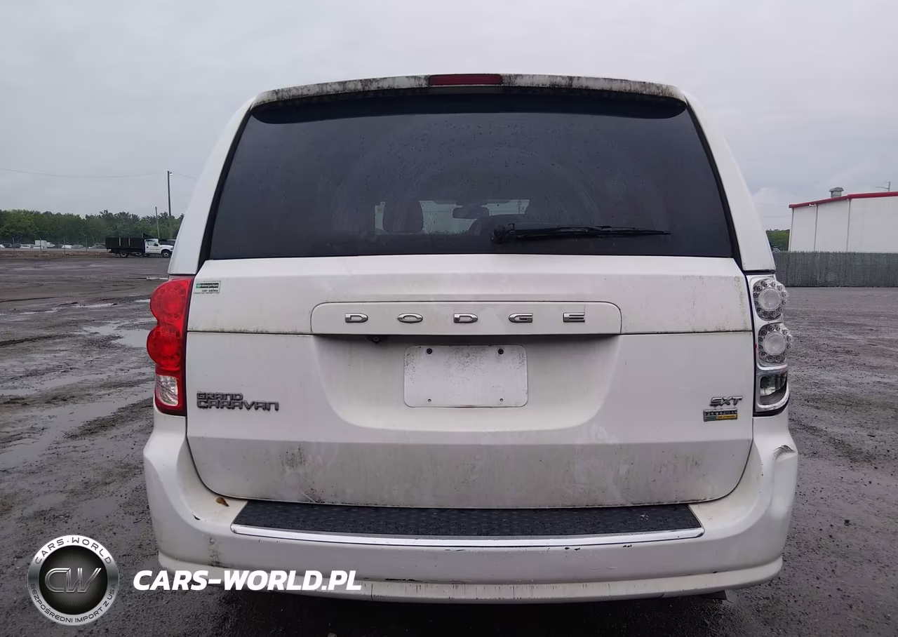 2018 Dodge Grand Caravan Sxt VIN:2C4RDGCG4JR300256 - 16