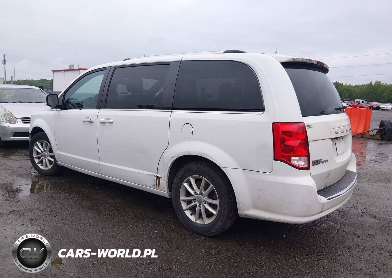 2018 Dodge Grand Caravan Sxt VIN:2C4RDGCG4JR300256 - 3