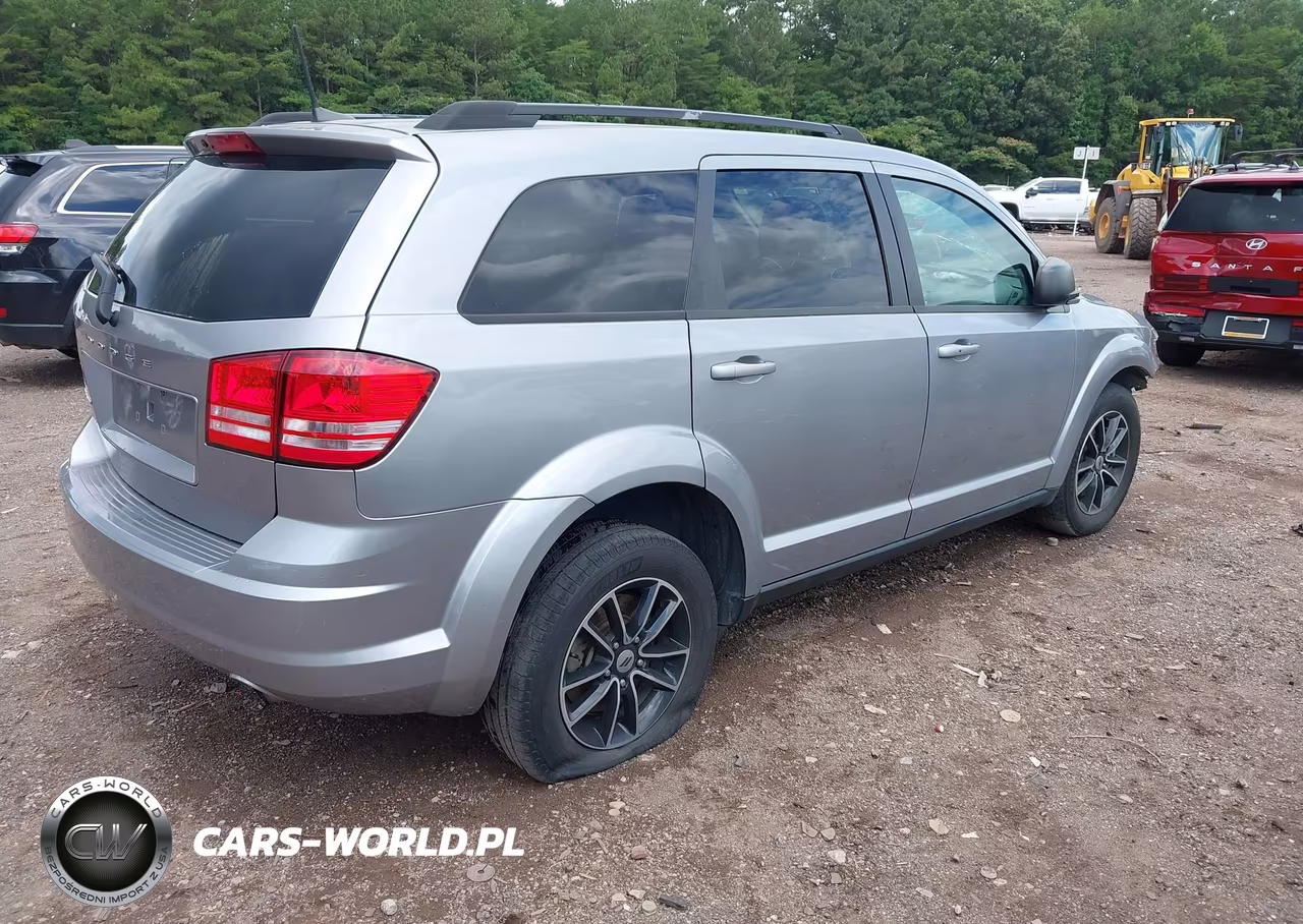 2018 Dodge Journey Se VIN:3C4PDCAB9JT445006 - 4