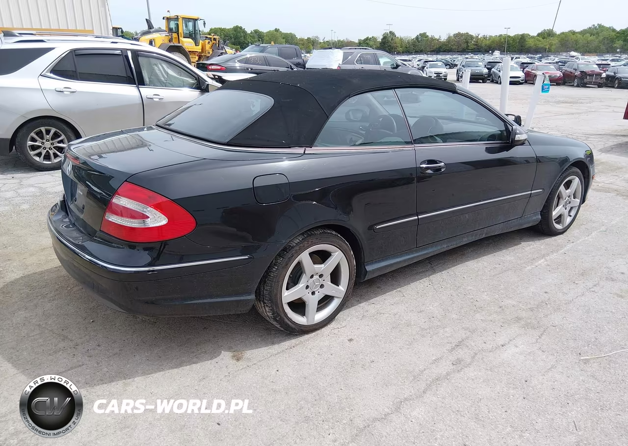 2005 Mercedes-Benz Clk 500 VIN:WDBTK75JX5F128329 - 4