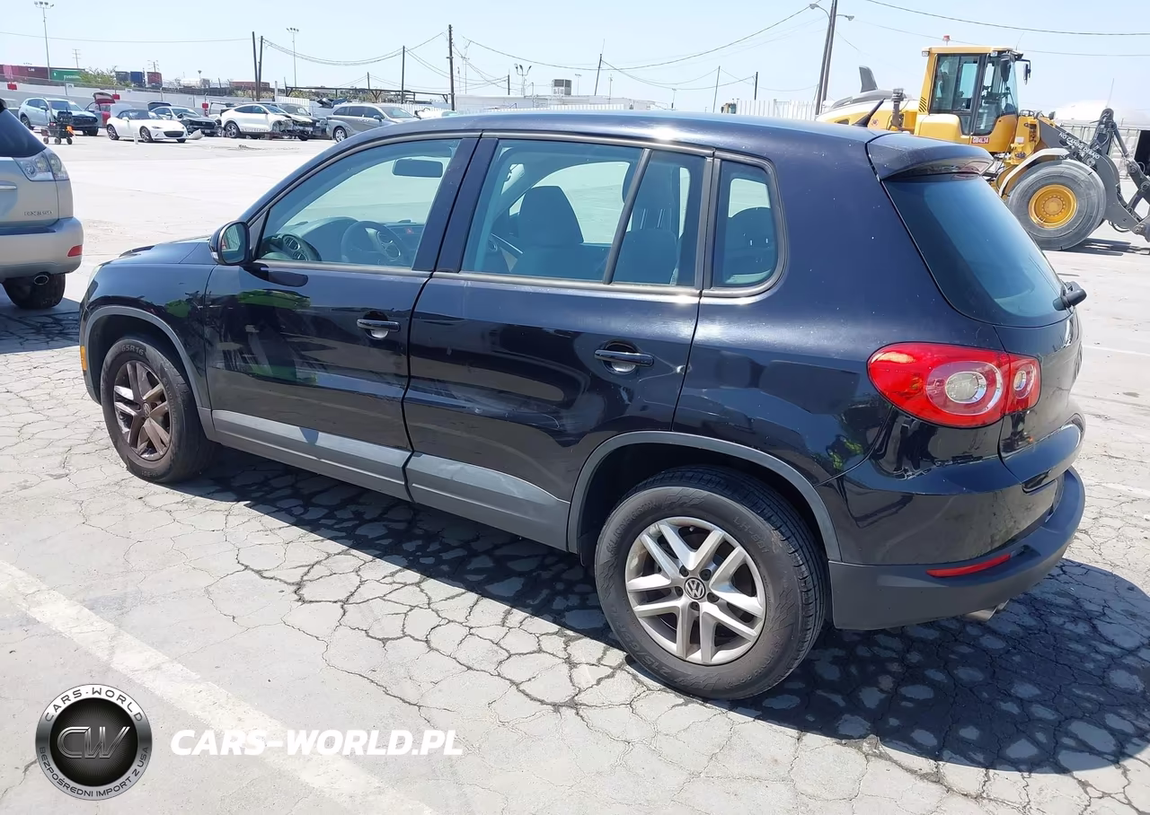 2011 Volkswagen Tiguan S VIN:WVGAV7AX6BW559350 - 3
