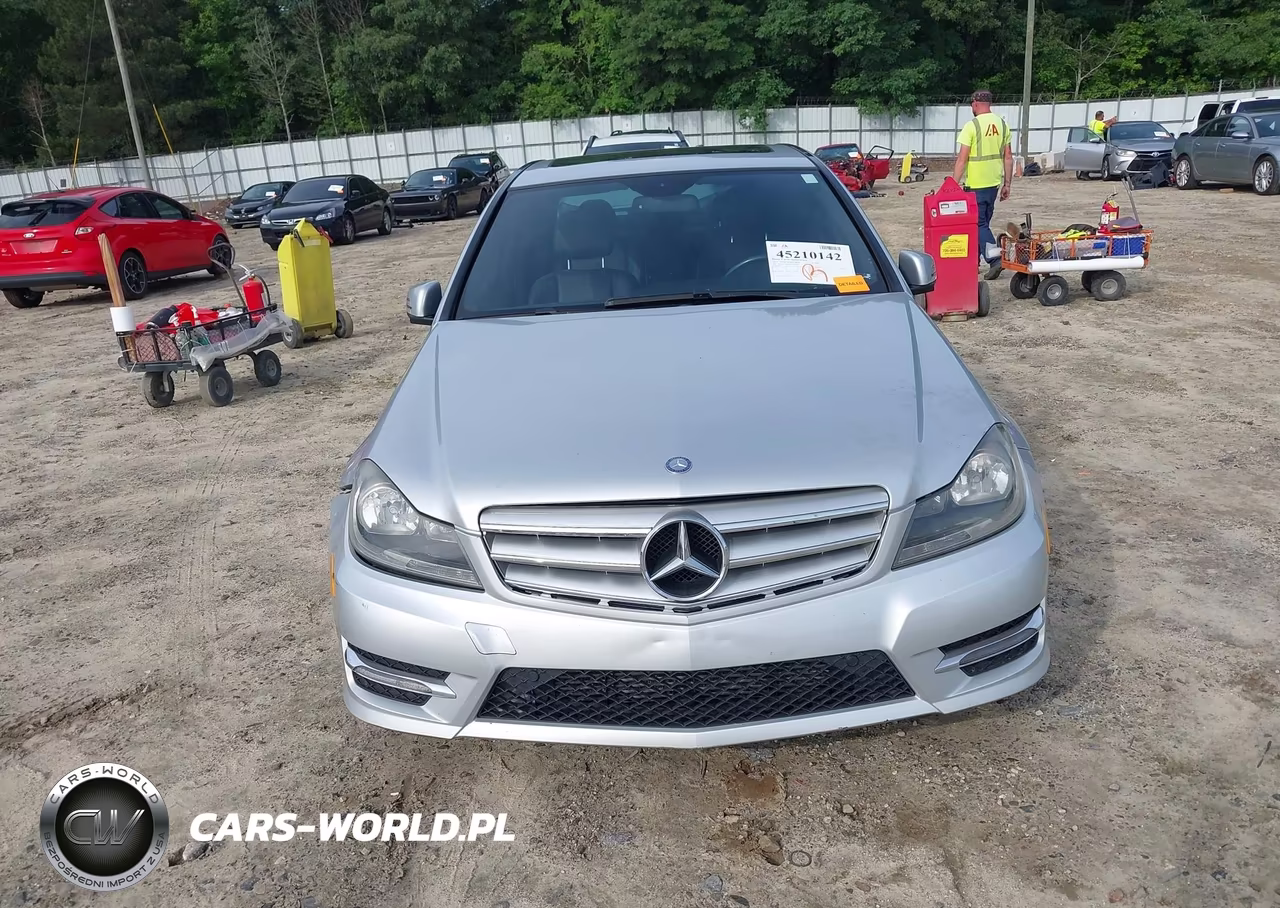 2013 Mercedes-Benz C 250 Sport VIN:WDDGF4HBXDA849701 - 12