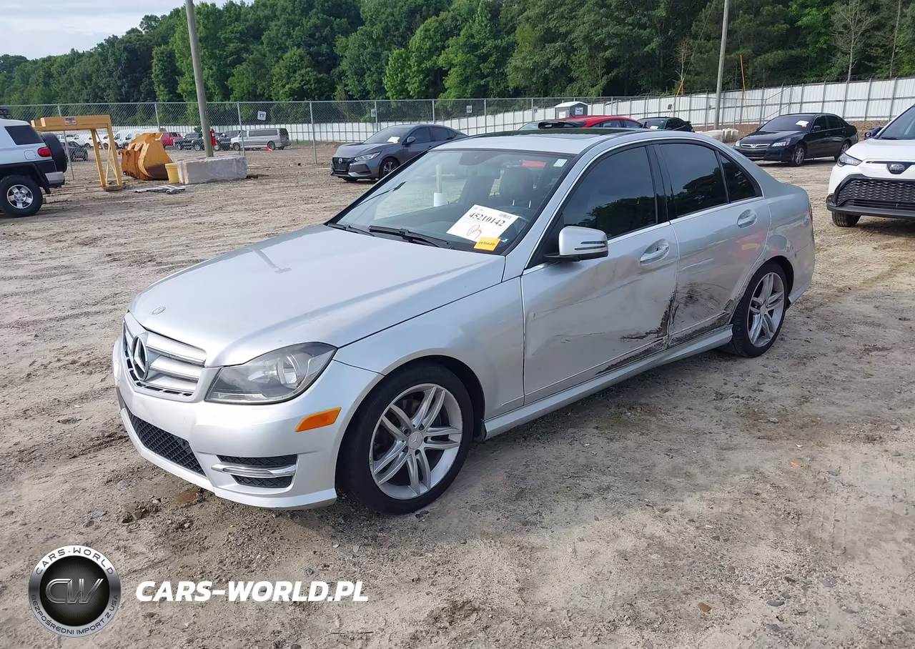 2013 Mercedes-Benz C 250 Sport VIN:WDDGF4HBXDA849701 - 2