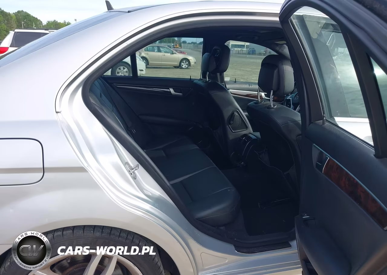 2013 Mercedes-Benz C 250 Sport VIN:WDDGF4HBXDA849701 - 8