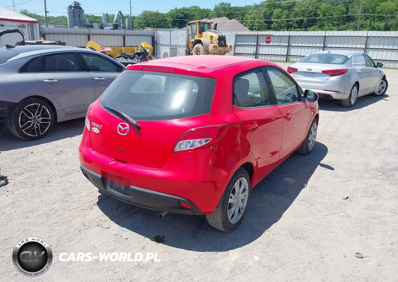 2012 Mazda Mazda2 Sport VIN:JM1DE1KY5C0138052 - 4