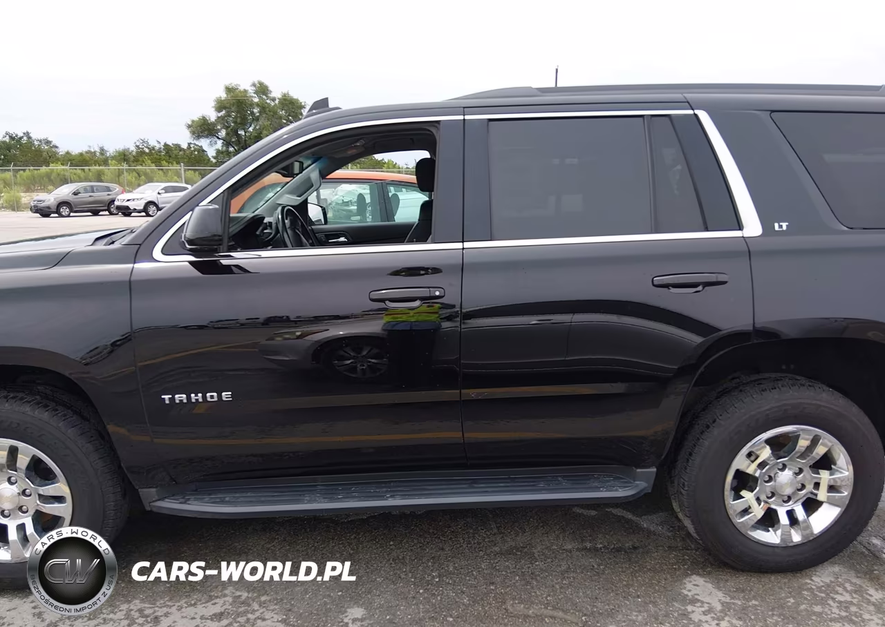 2018 Chevrolet Tahoe Lt VIN:1GNSKBKC8JR269311 - 14